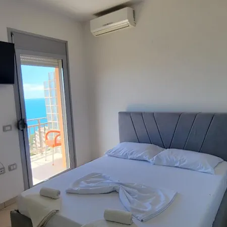 Odeon * Vlore